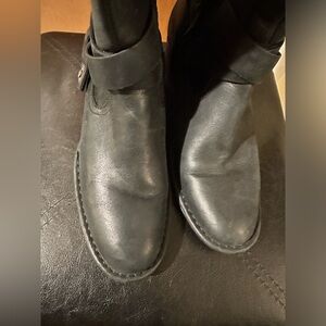 UGG riding boots, black, barely worn